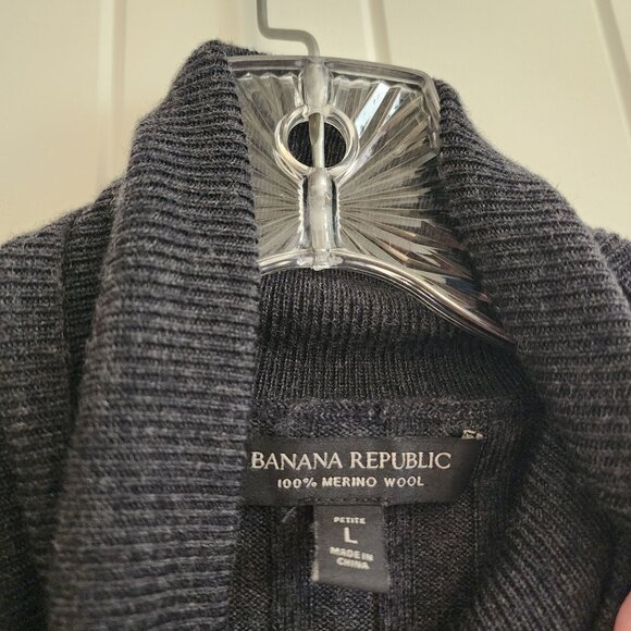 Banana Republic 100% Merino Wool Ribbed Charcoal Gray Turtleneck Sweater Petite - Picture 3 of 4